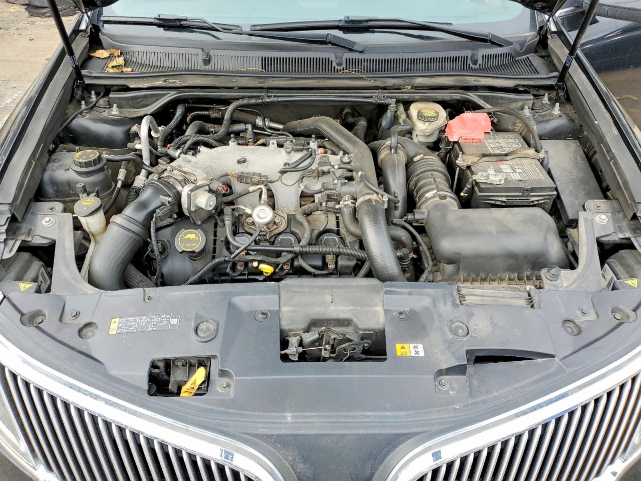 2014 LINCOLN MKS photo 21
