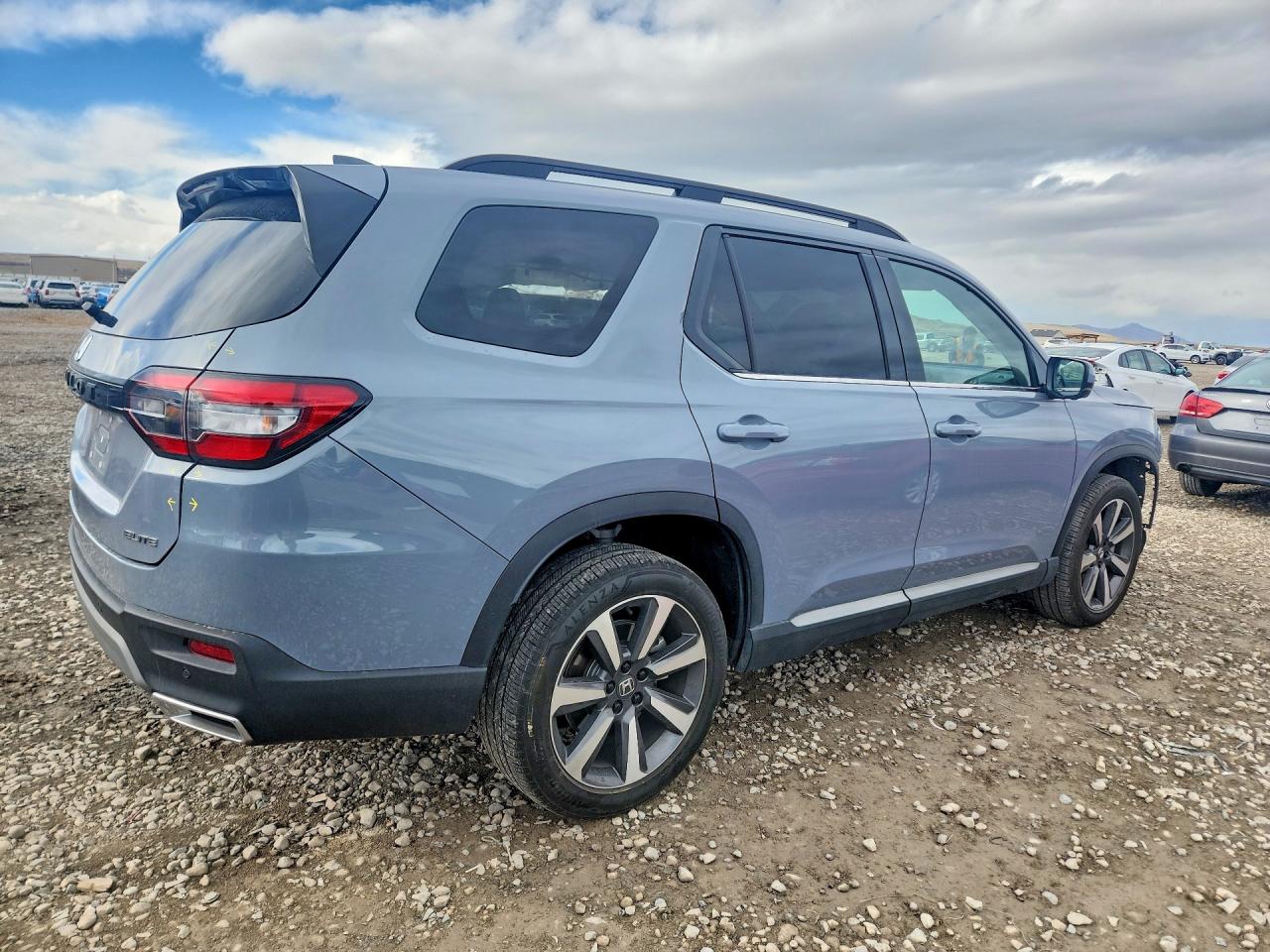 2025 HONDA PILOT ELITE photo 5