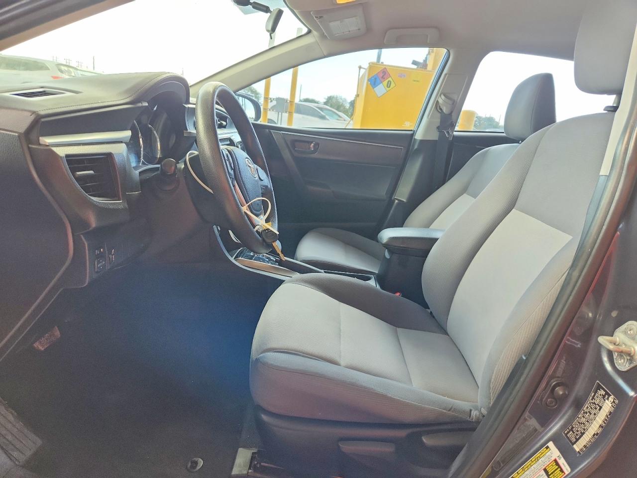 2016 TOYOTA COROLLA L photo 13