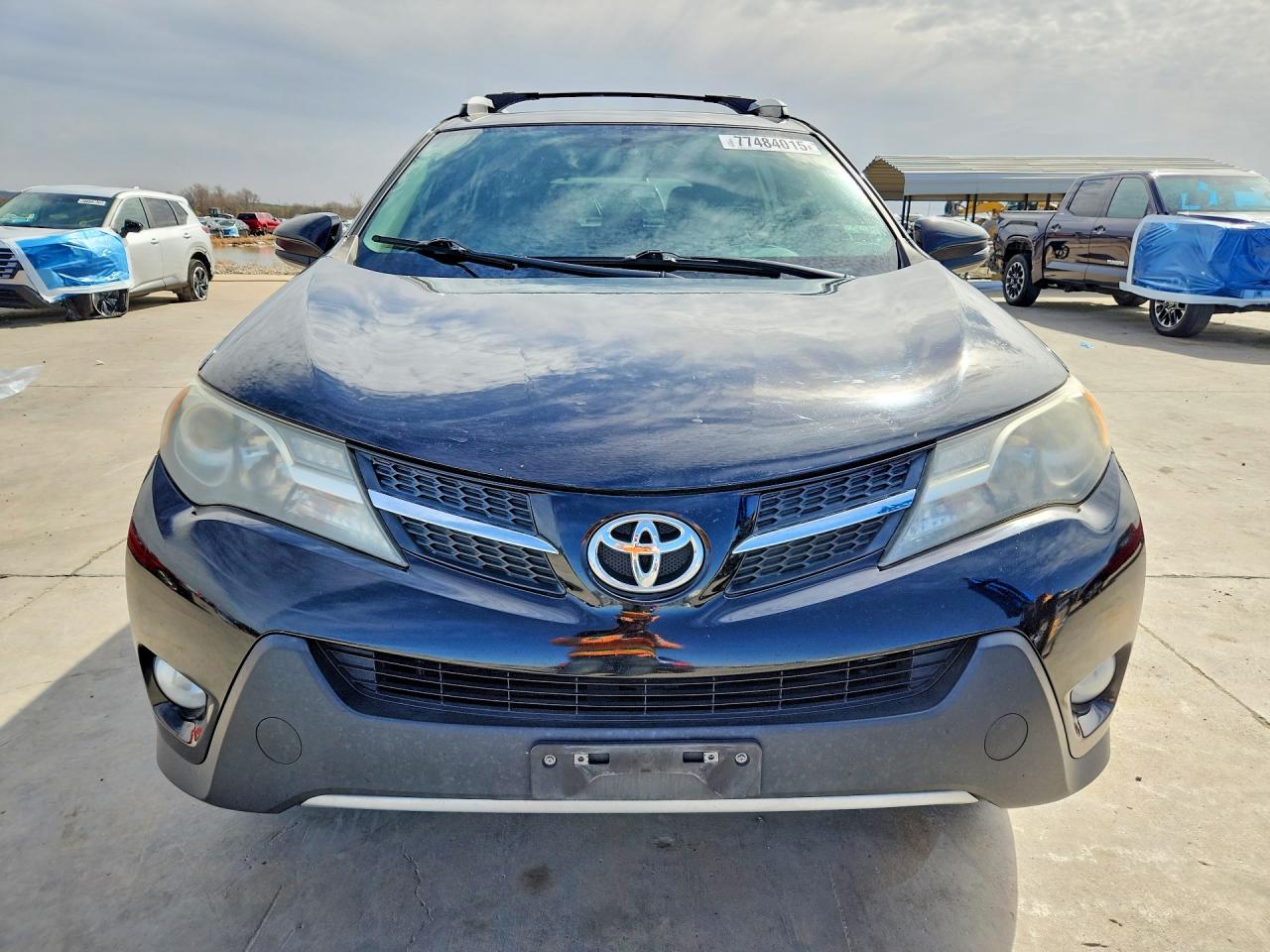 2014 TOYOTA RAV4 XLE photo 9