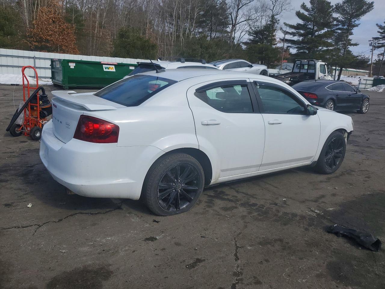 2014 DODGE AVENGER photo 3