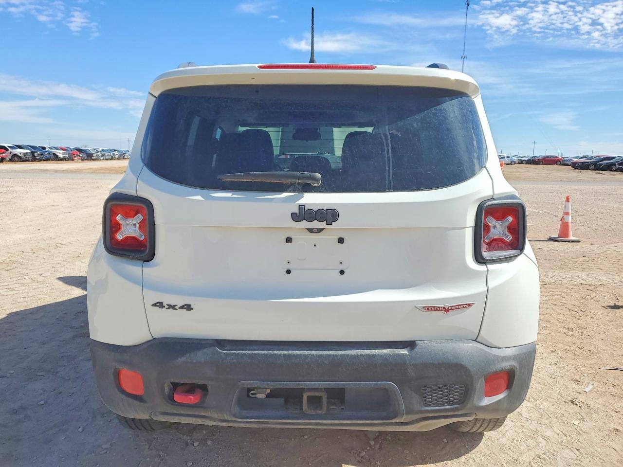 2015 JEEP RENEGADE photo 6