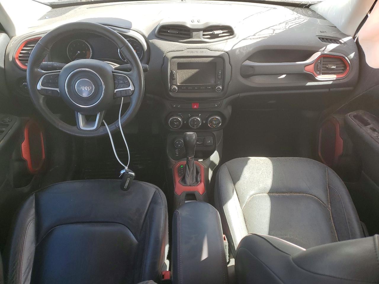2015 JEEP RENEGADE photo 8