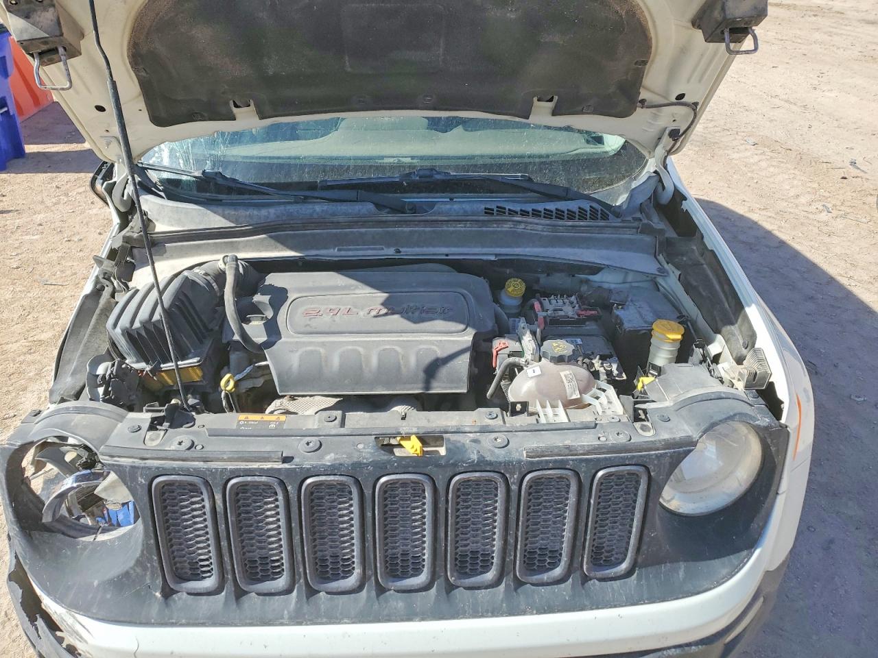 2015 JEEP RENEGADE photo 12