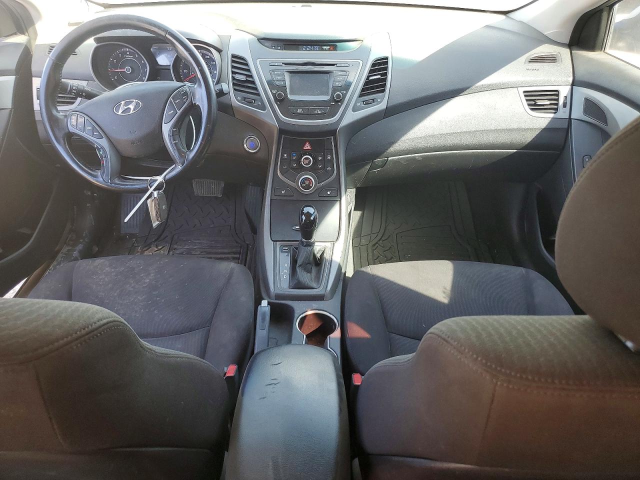 2016 HYUNDAI ELANTRA VALUE EDITION photo 8