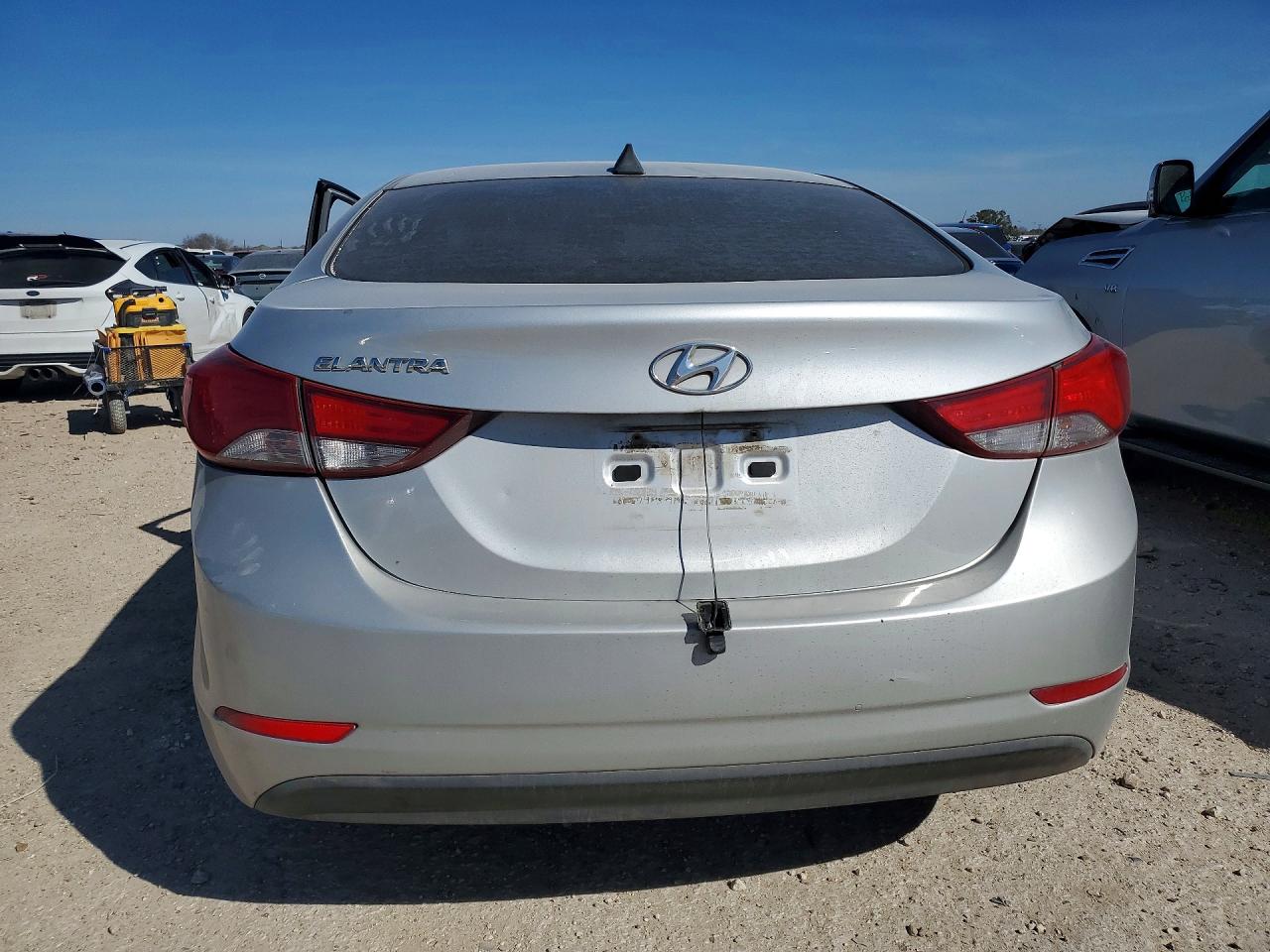 2016 HYUNDAI ELANTRA VALUE EDITION photo 6
