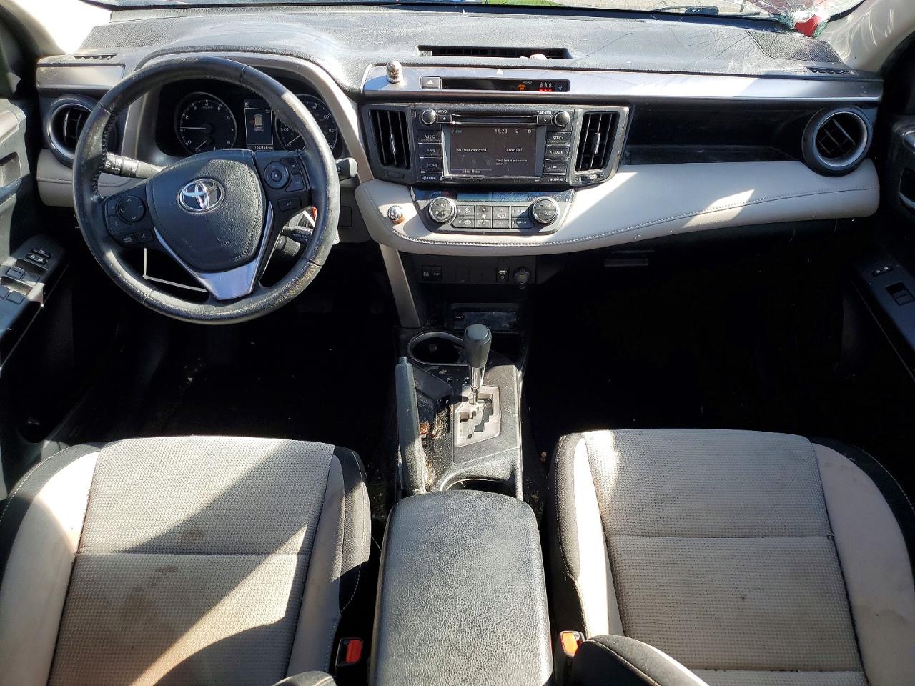 2017 TOYOTA RAV4 XLE photo 22