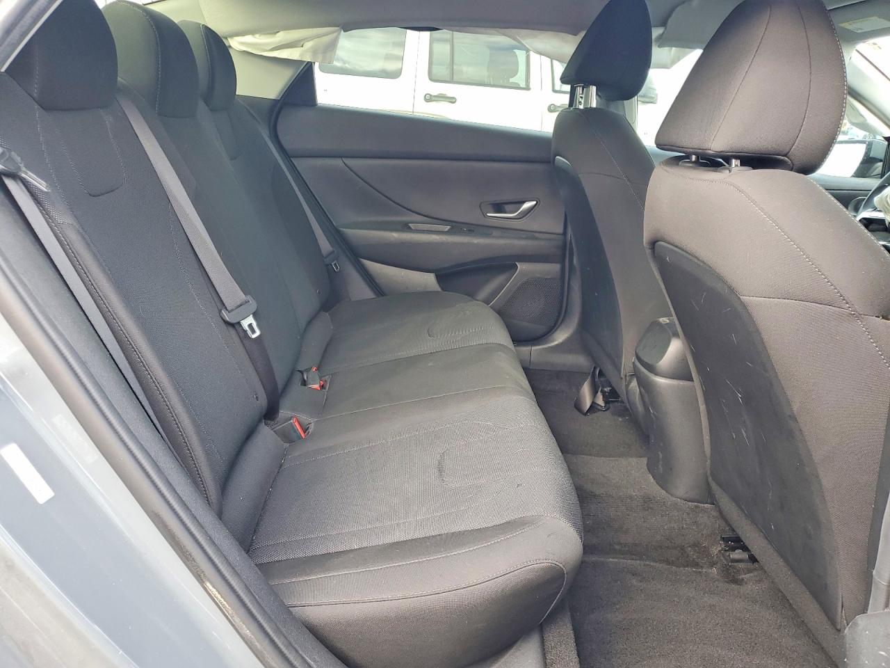 2021 HYUNDAI ELANTRA SE photo 10
