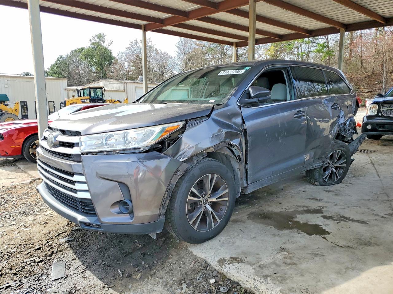 2017 TOYOTA HIGHLANDER