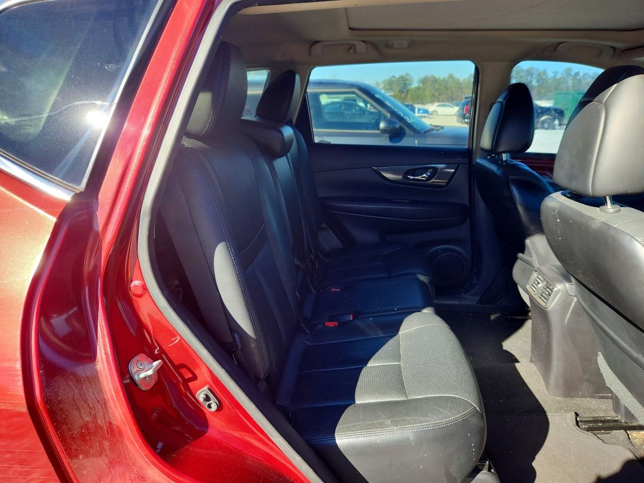 2014 NISSAN ROGUE S photo 28