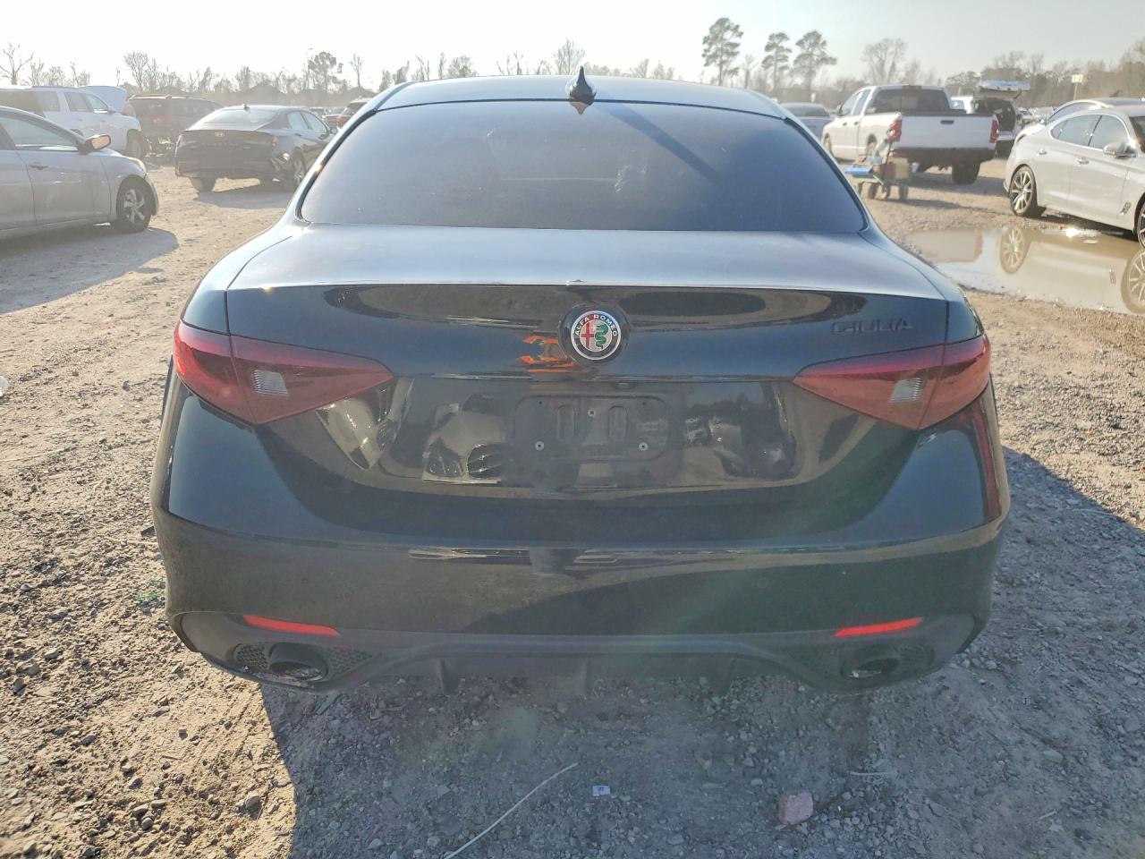 2020 ALFA ROMEO GIULIA photo 11