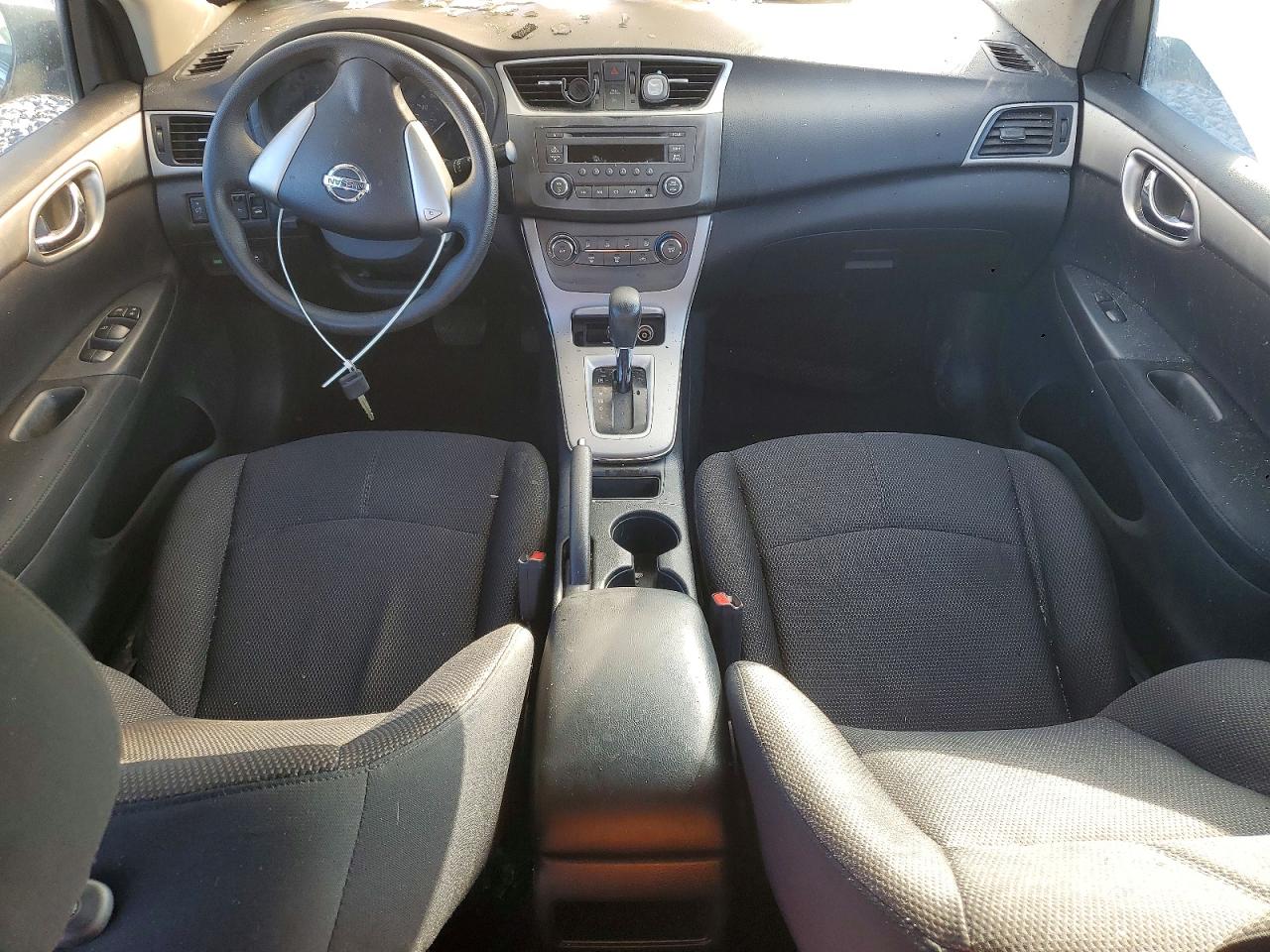 2013 NISSAN SENTRA S photo 8
