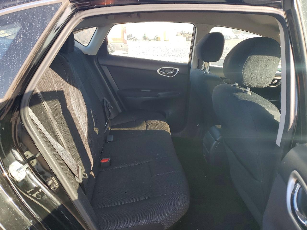 2013 NISSAN SENTRA S photo 10
