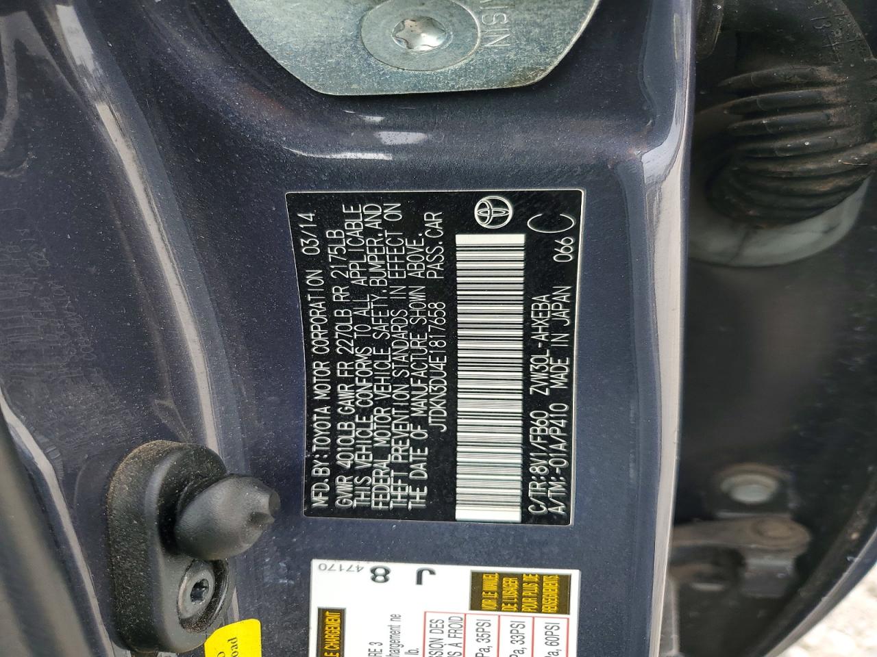 2014 TOYOTA PRIUS TWO photo 23