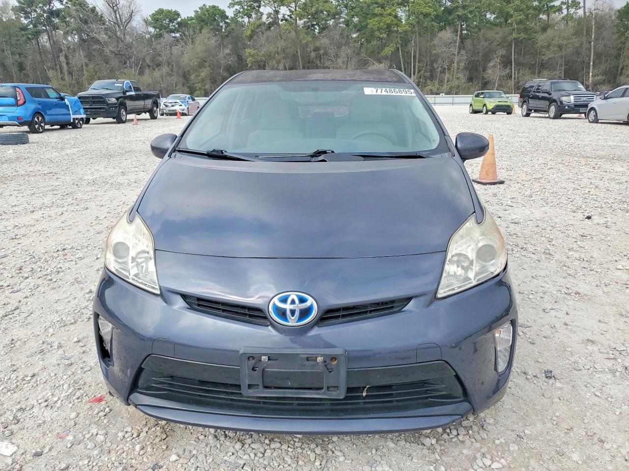 2014 TOYOTA PRIUS TWO photo 9