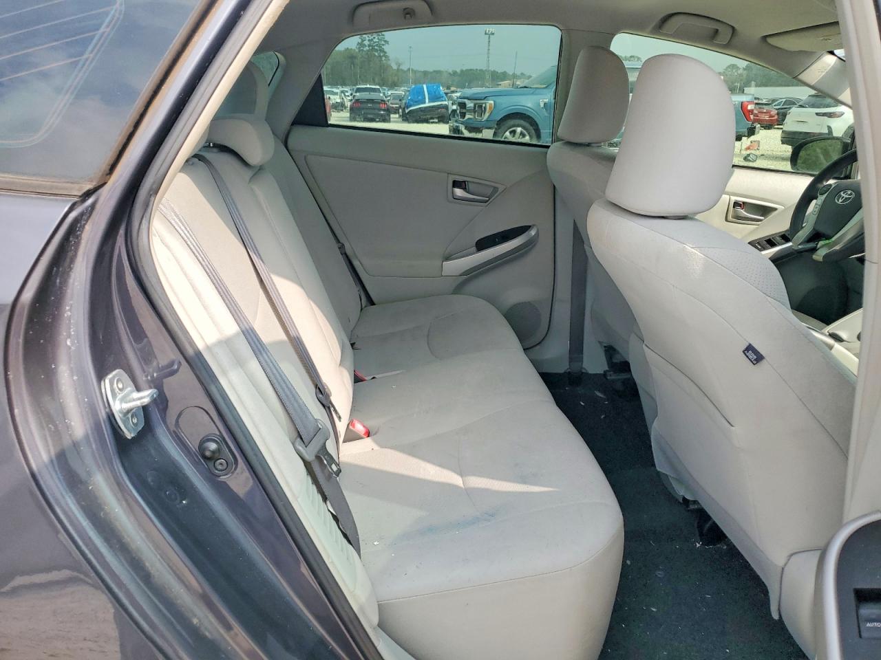 2014 TOYOTA PRIUS TWO photo 19