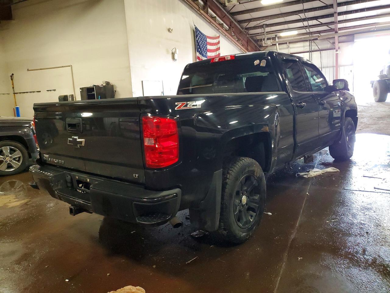 2016 CHEVROLET SILVERADO K1500 LT photo 3