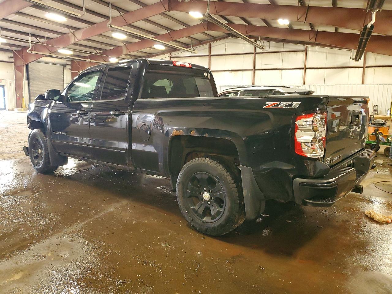 2016 CHEVROLET SILVERADO K1500 LT photo 2