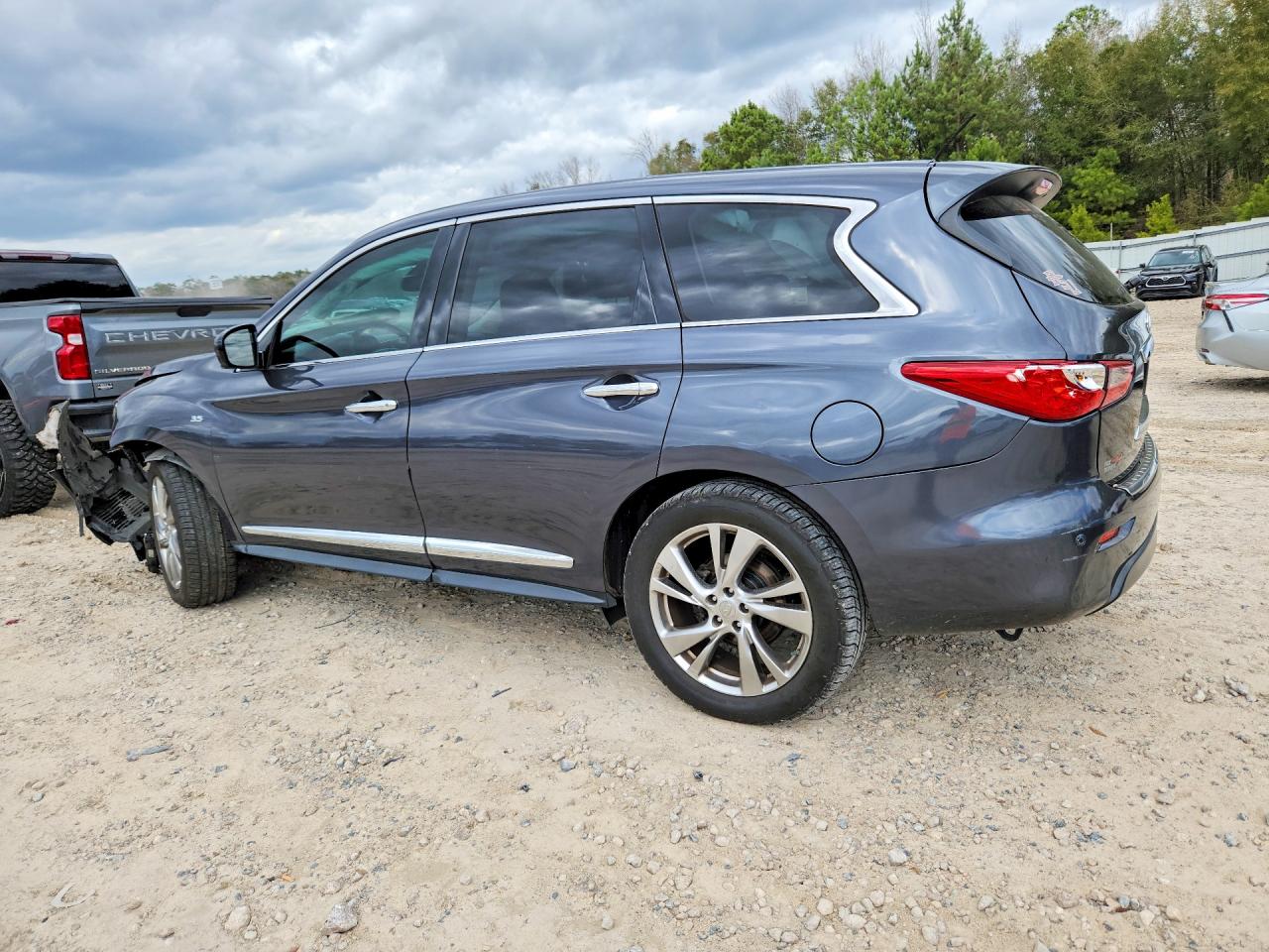 2014 INFINITI QX60 photo 2