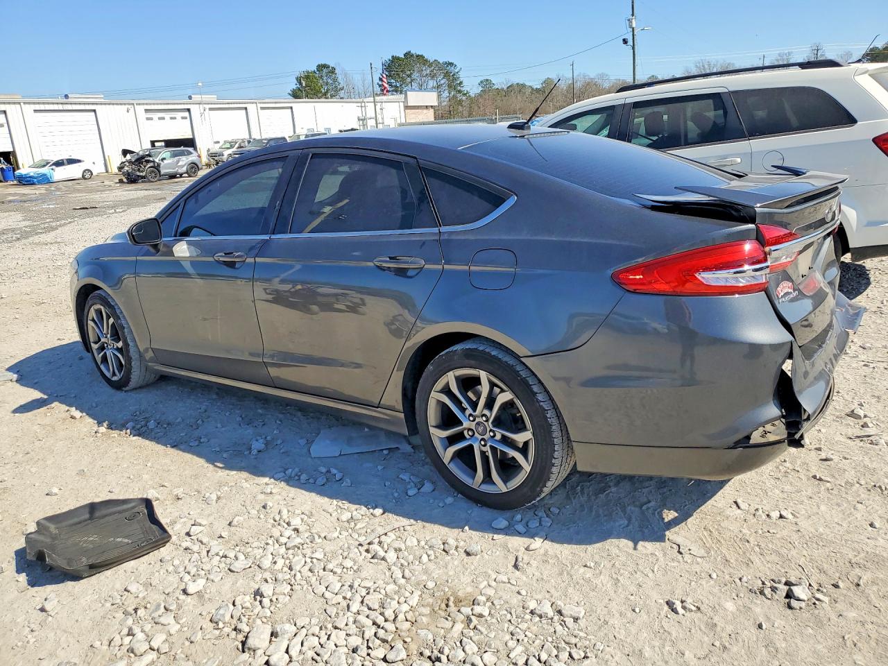 2017 FORD FUSION S photo 3
