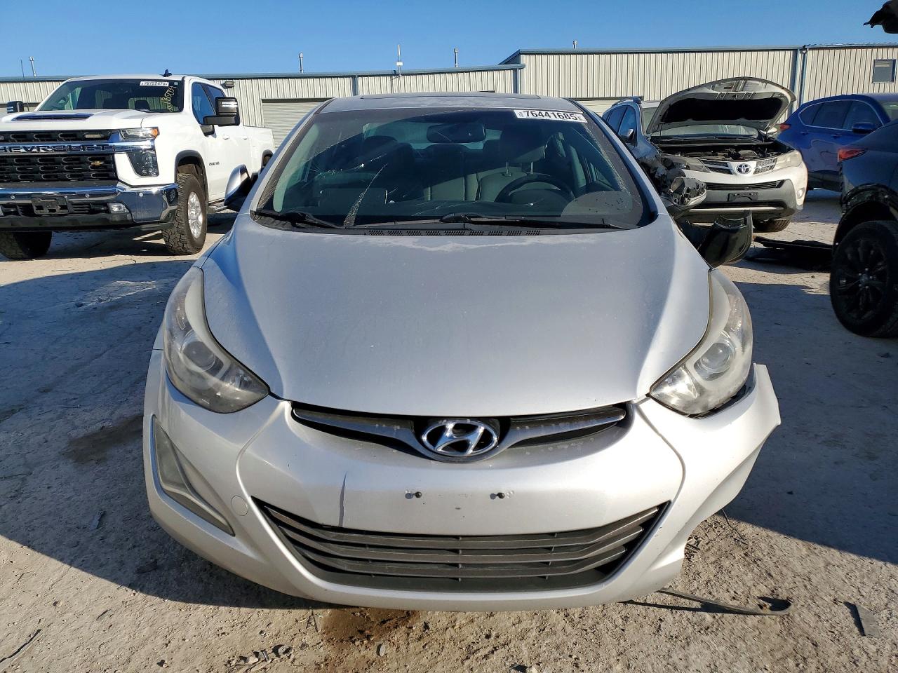 2015 HYUNDAI ELANTRA photo 5