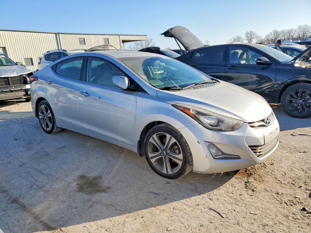 2015 HYUNDAI ELANTRA photo 4