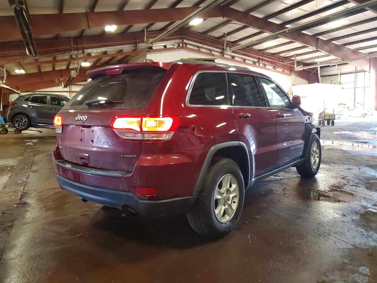 2016 JEEP GRAND CHEROKEE LAREDO photo 3