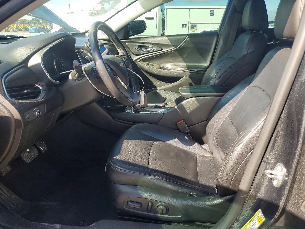 2016 CHEVROLET MALIBU LT photo 13