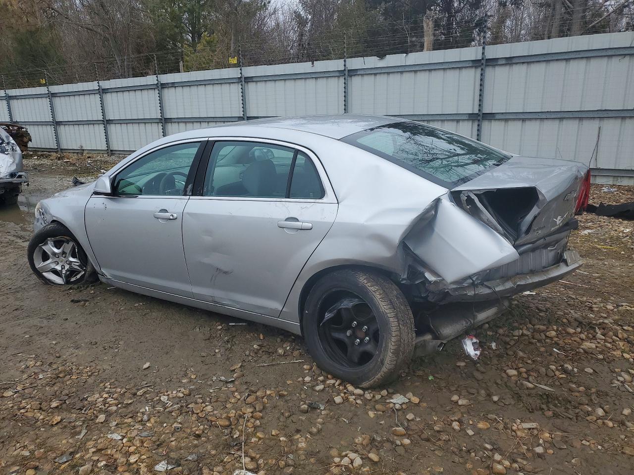 2011 CHEVROLET MALIBU LS photo 2