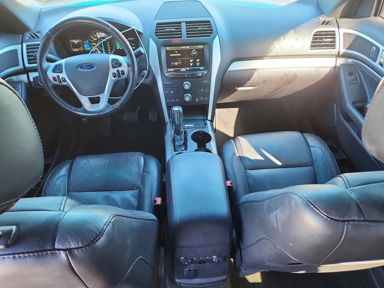 2015 FORD EXPLORER XLT photo 8