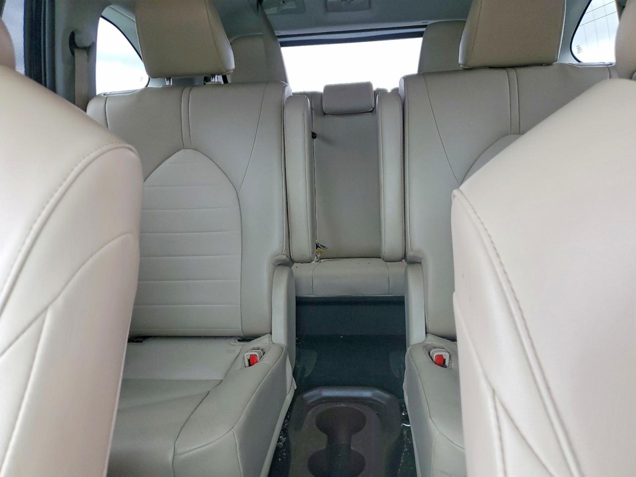 2021 TOYOTA HIGHLANDER HYBRID XLE photo 19