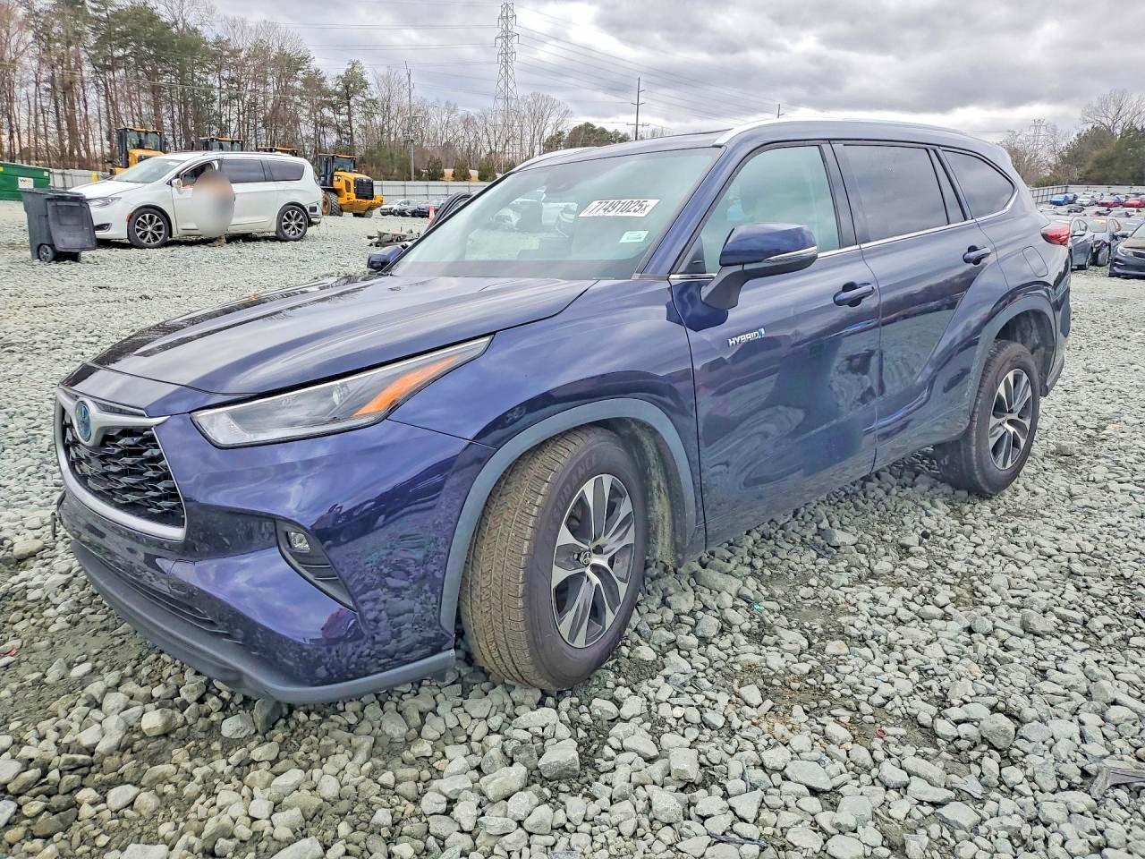 2021 TOYOTA HIGHLANDER