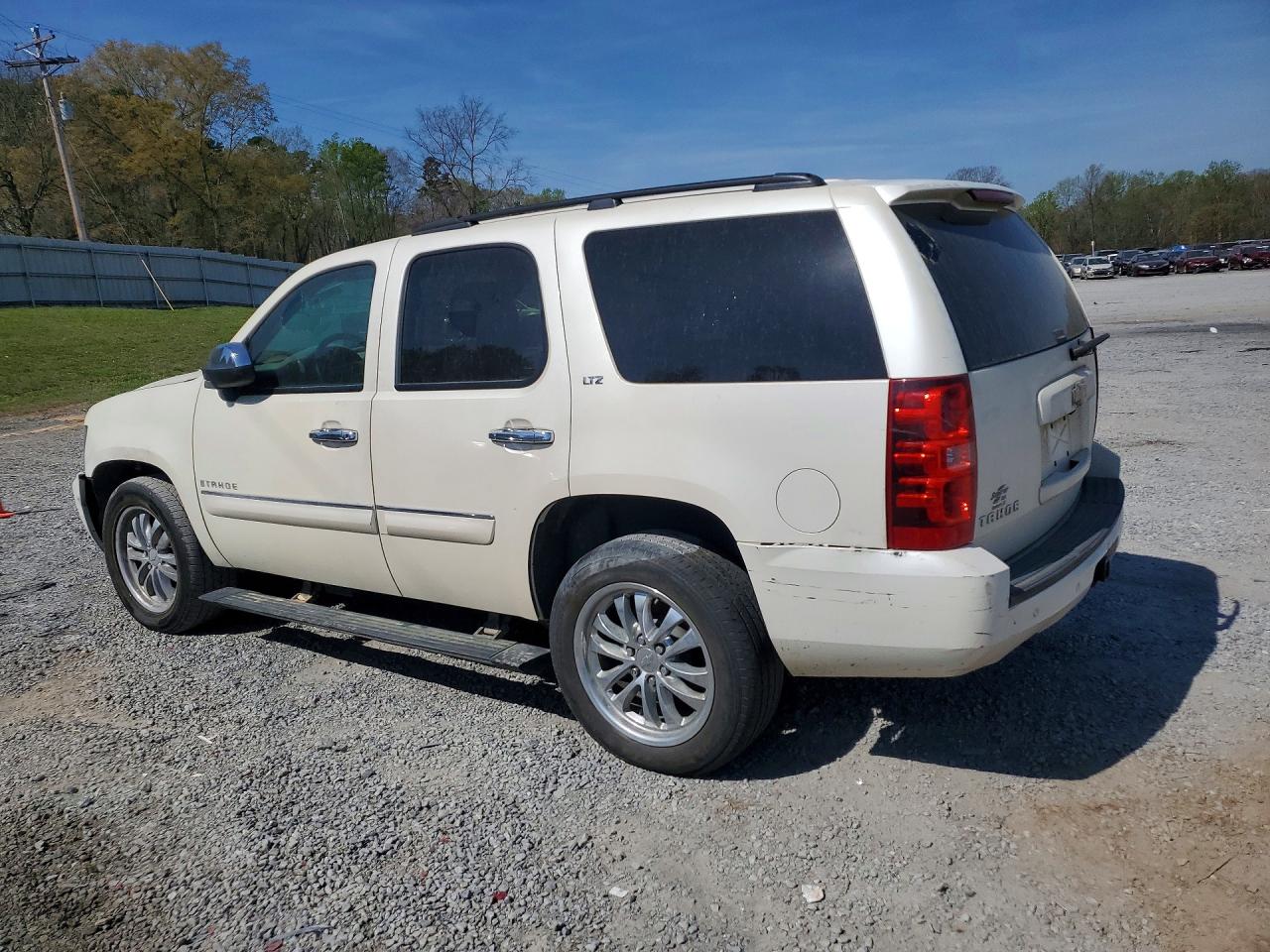 2008 CHEVROLET TAHOE C1500 photo 4