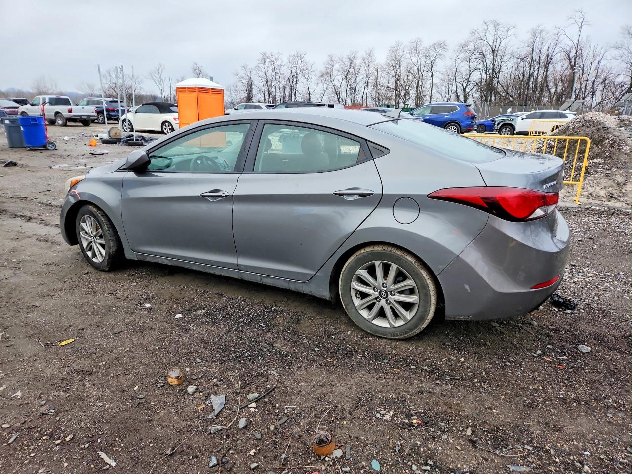 2014 HYUNDAI ELANTRA SE photo 3