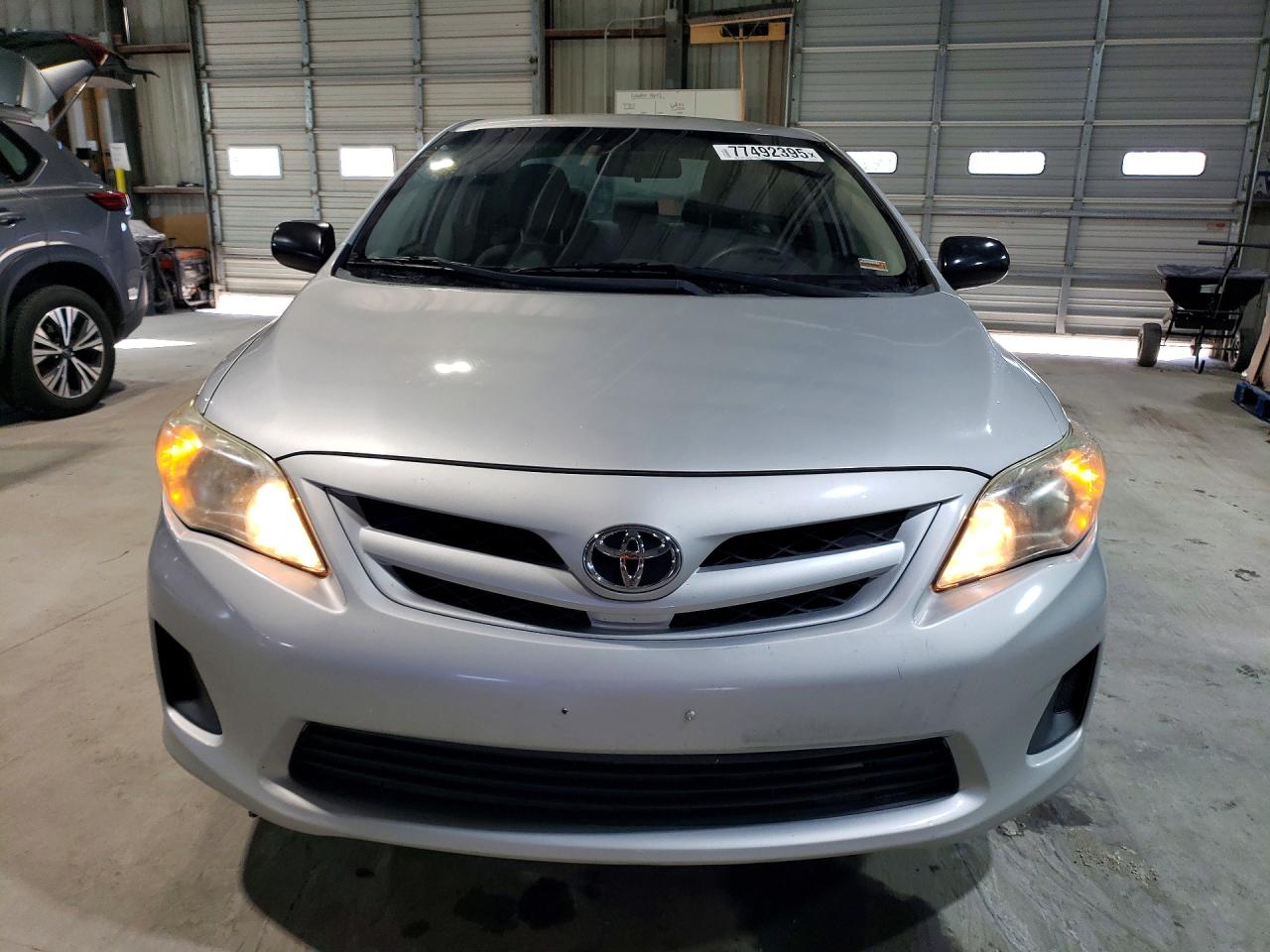 2013 TOYOTA COROLLA BASE photo 9