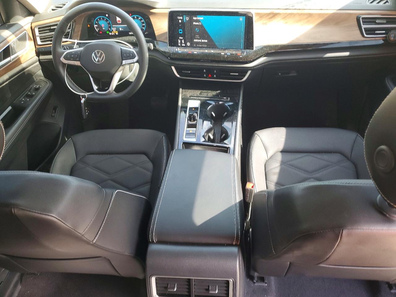 2024 VOLKSWAGEN ATLAS SE photo 8