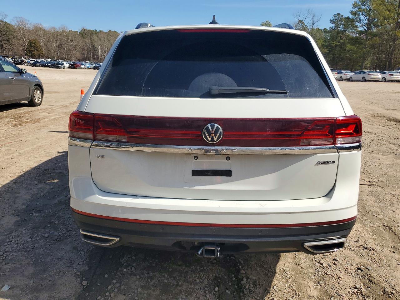2024 VOLKSWAGEN ATLAS SE photo 6