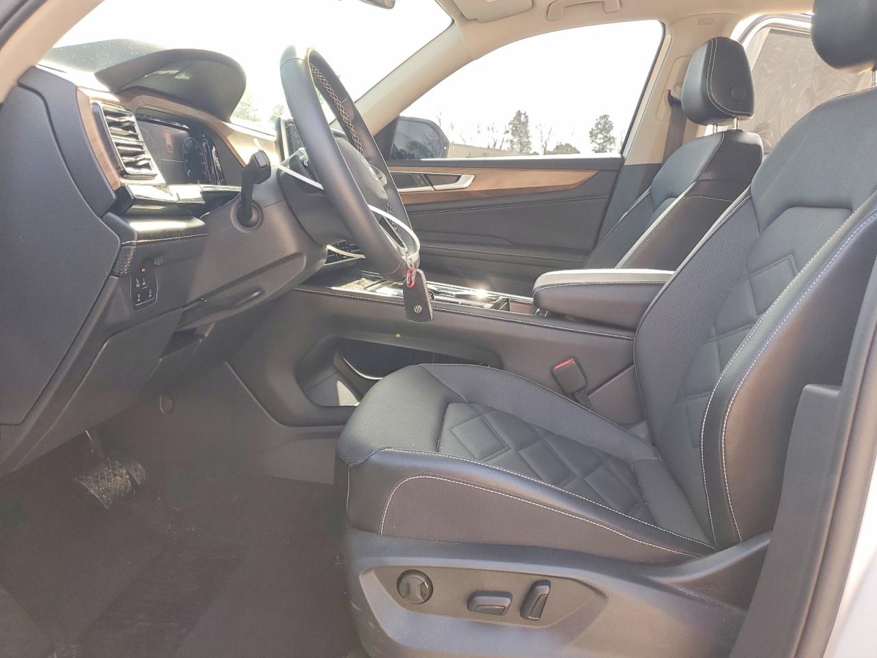 2024 VOLKSWAGEN ATLAS SE photo 7