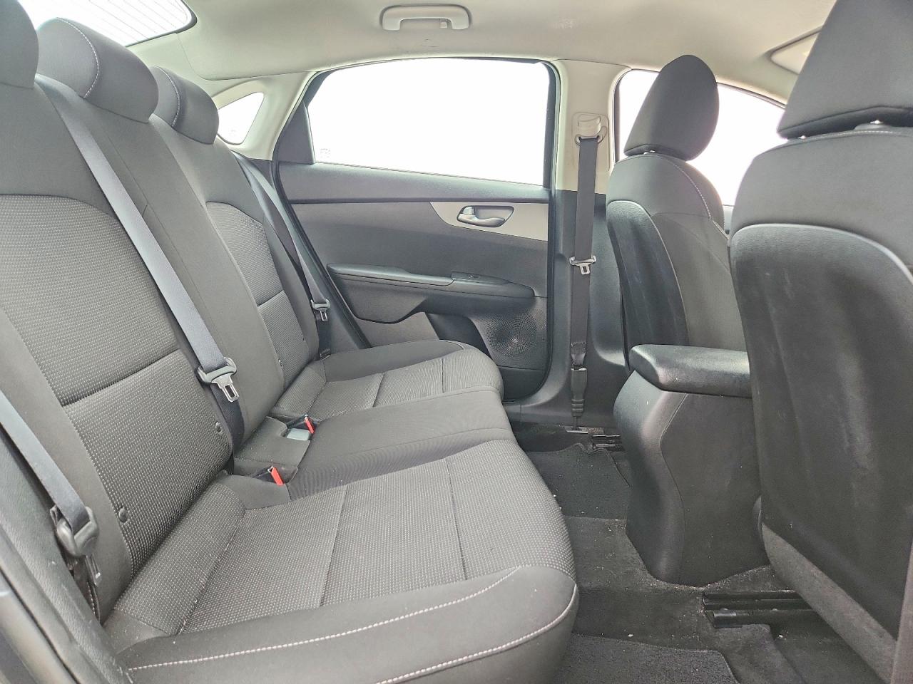 2019 KIA FORTE FE photo 19