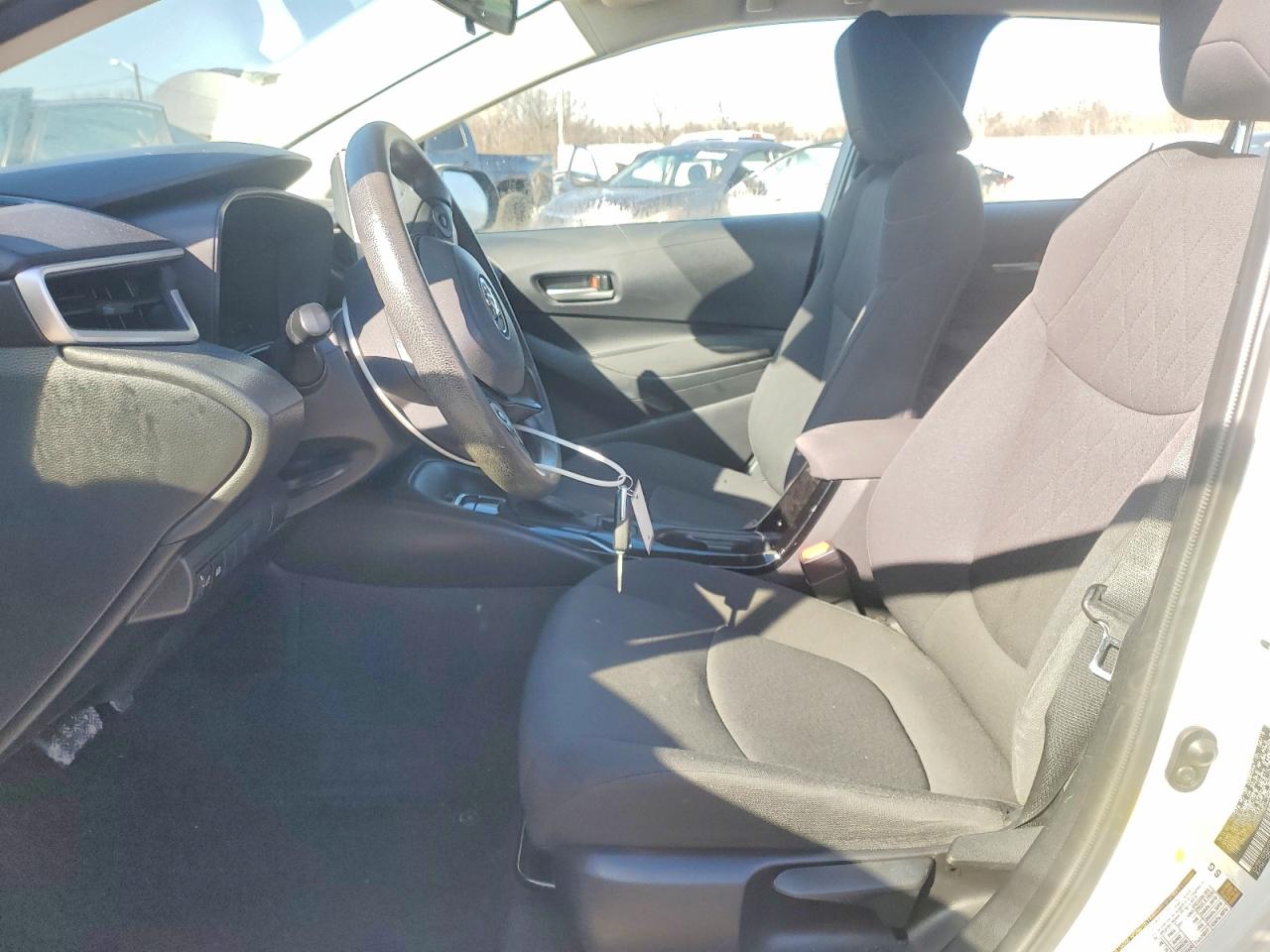2020 TOYOTA COROLLA LE photo 19