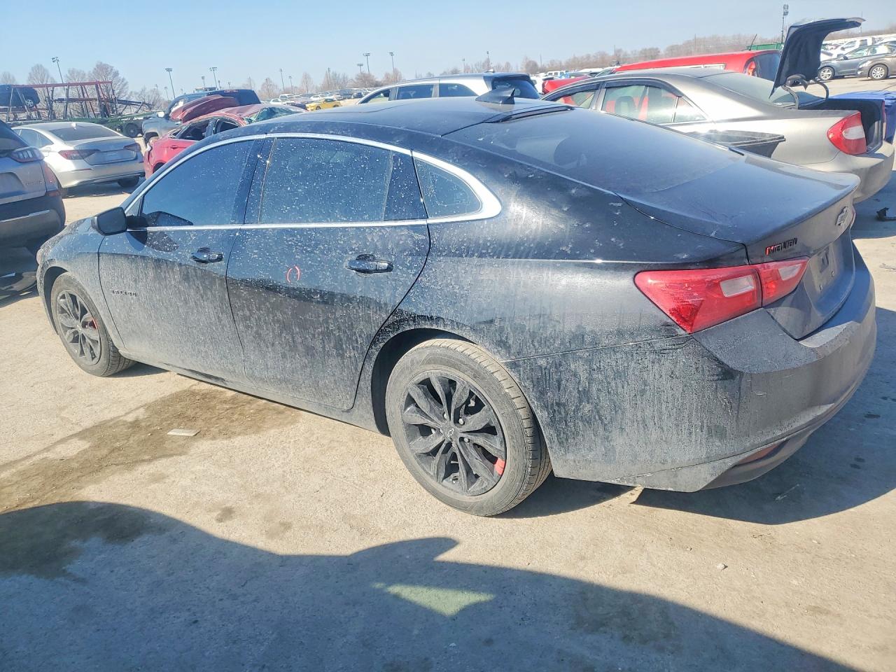 2023 CHEVROLET MALIBU LT photo 4