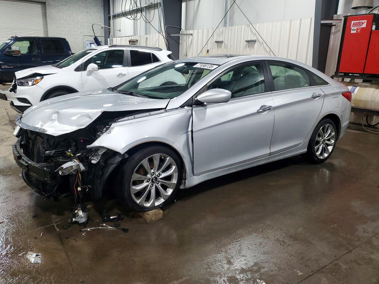 2013 HYUNDAI SONATA
