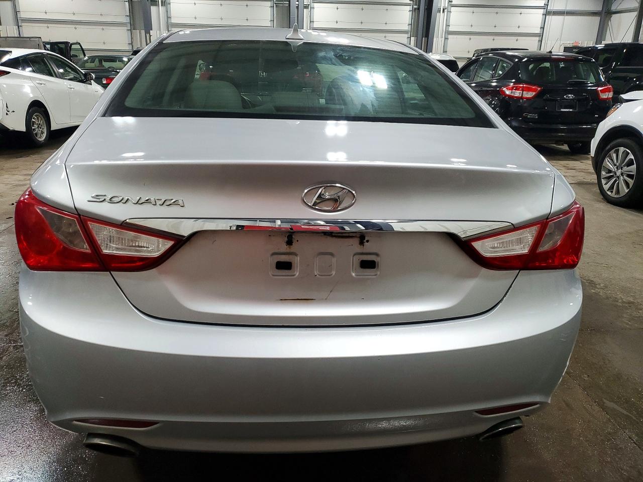 2013 HYUNDAI SONATA SE photo 6