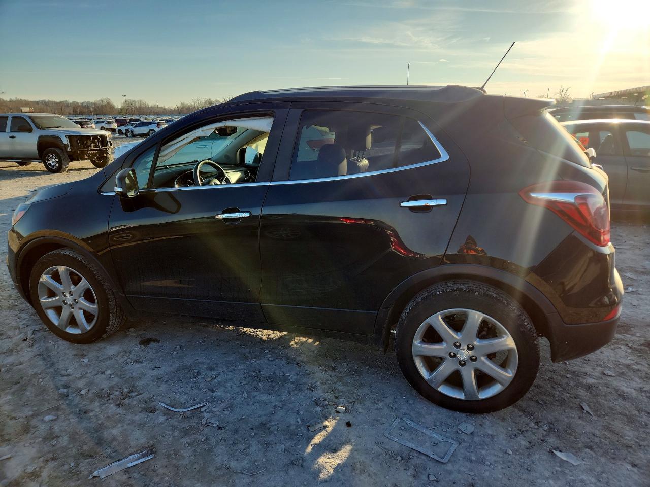 2017 BUICK ENCORE PREMIUM photo 3