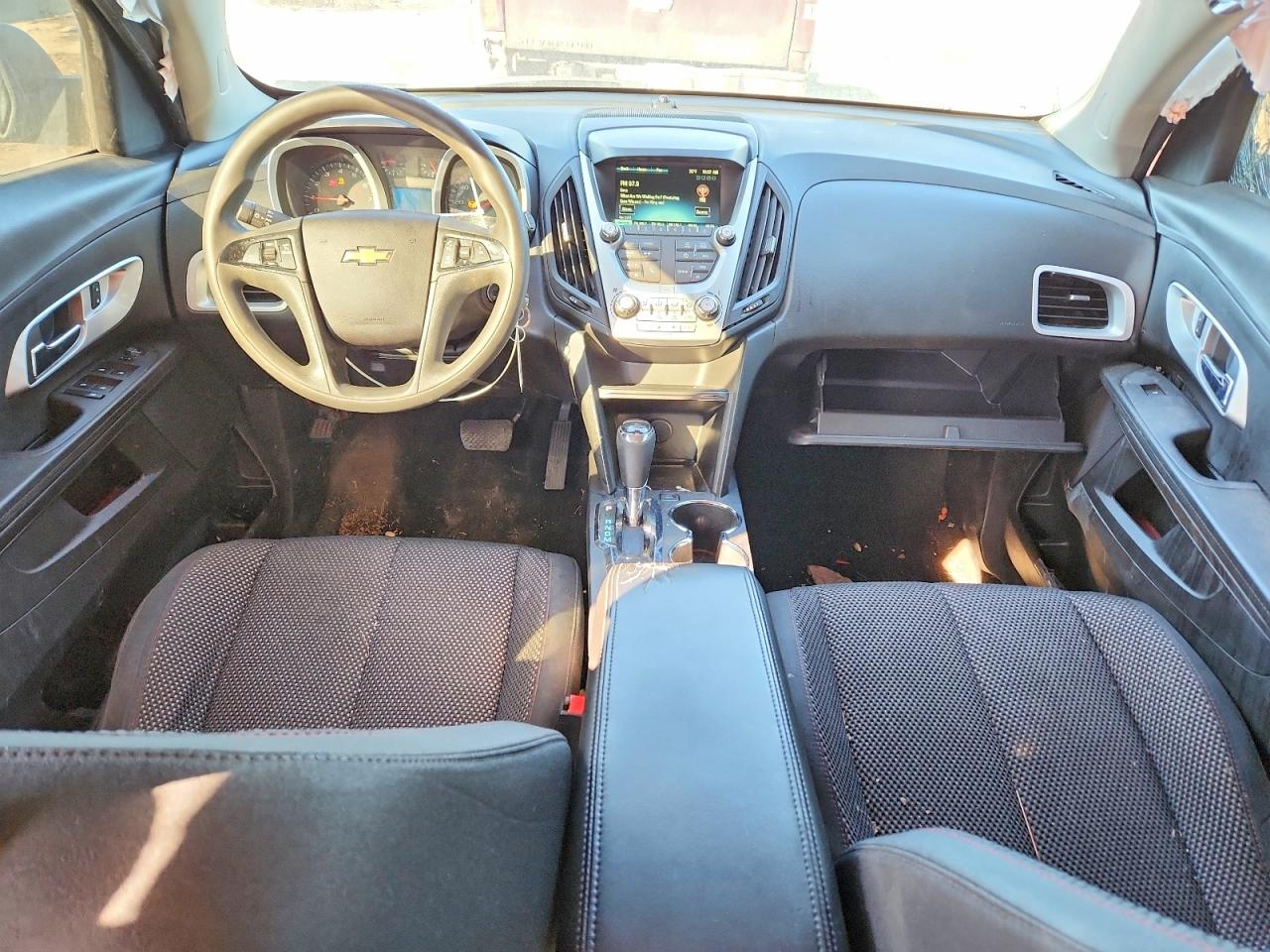 2017 CHEVROLET EQUINOX LS photo 2