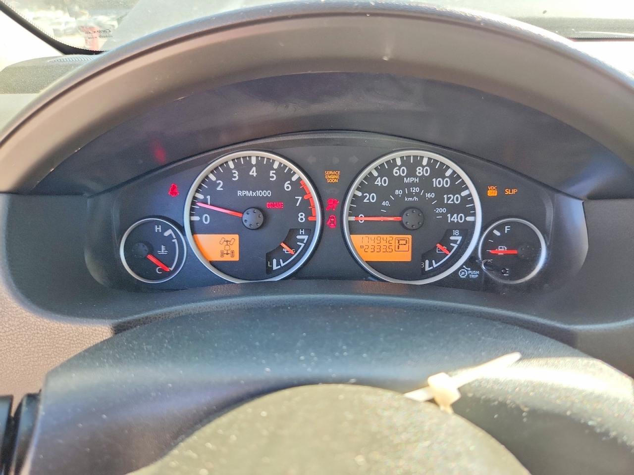 2011 NISSAN PATHFINDER S photo 9