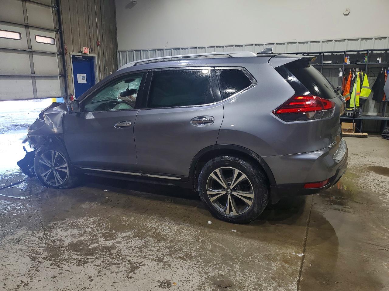 2017 NISSAN ROGUE SL photo 3