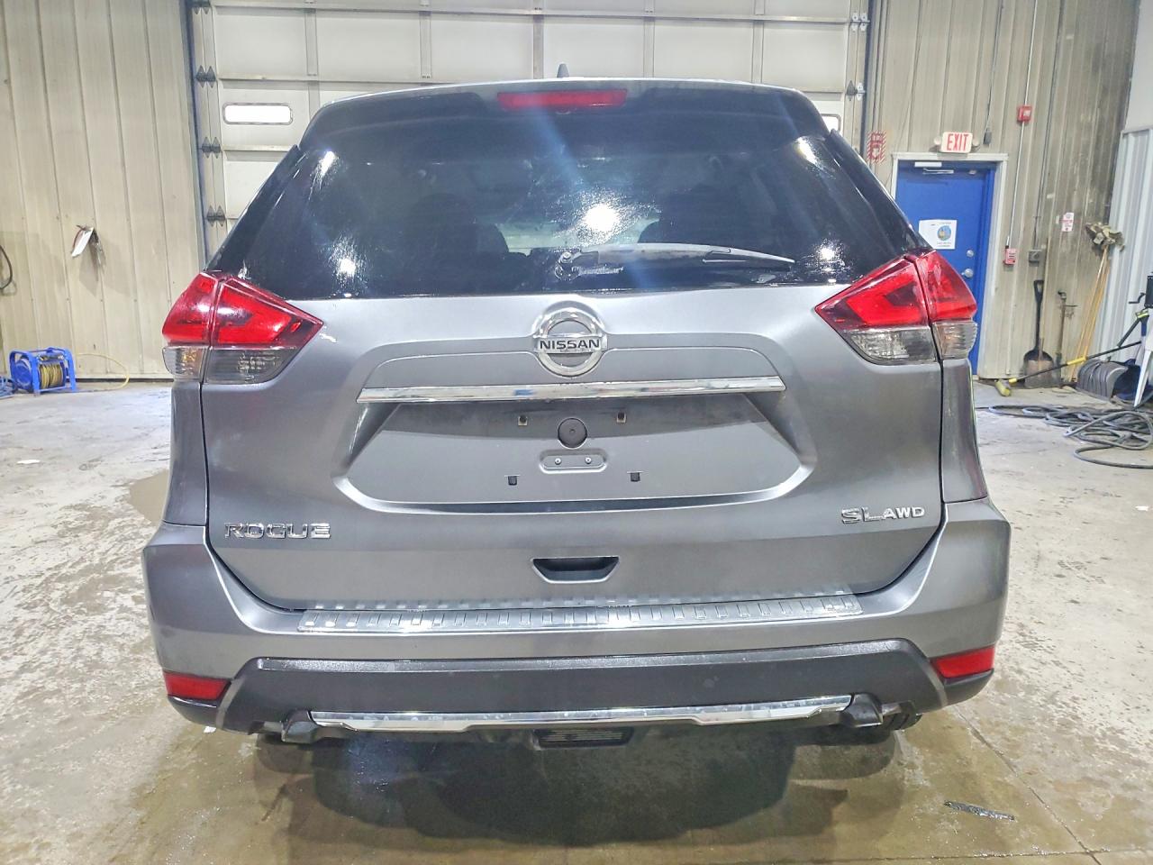 2017 NISSAN ROGUE SL photo 11