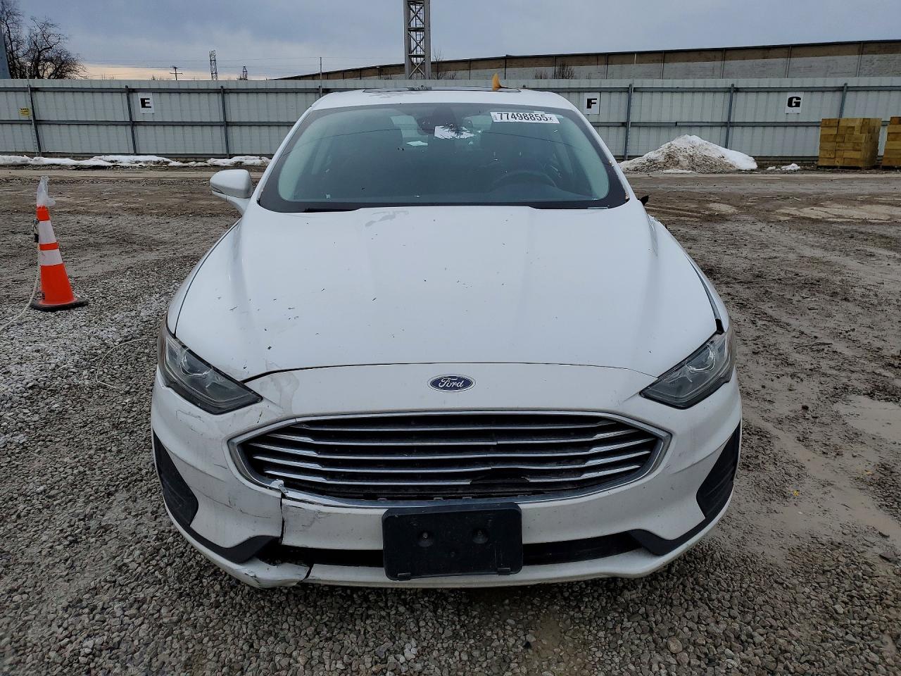 2019 FORD FUSION SE photo 5