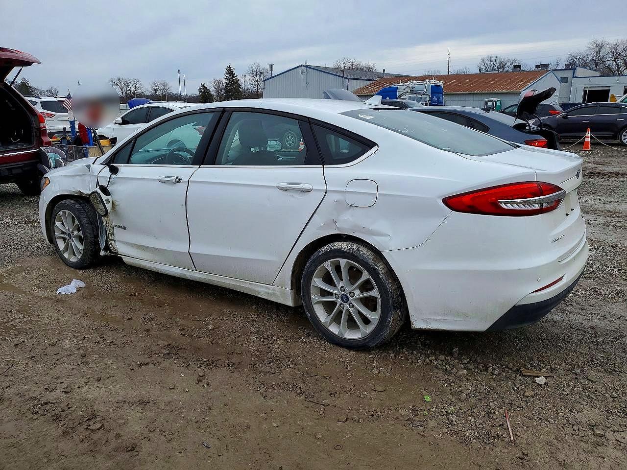 2019 FORD FUSION SE photo 2
